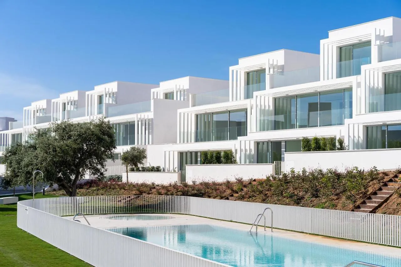 Villa La Perla: Seaside Retreat with Golf Access Sotogrande 0*,